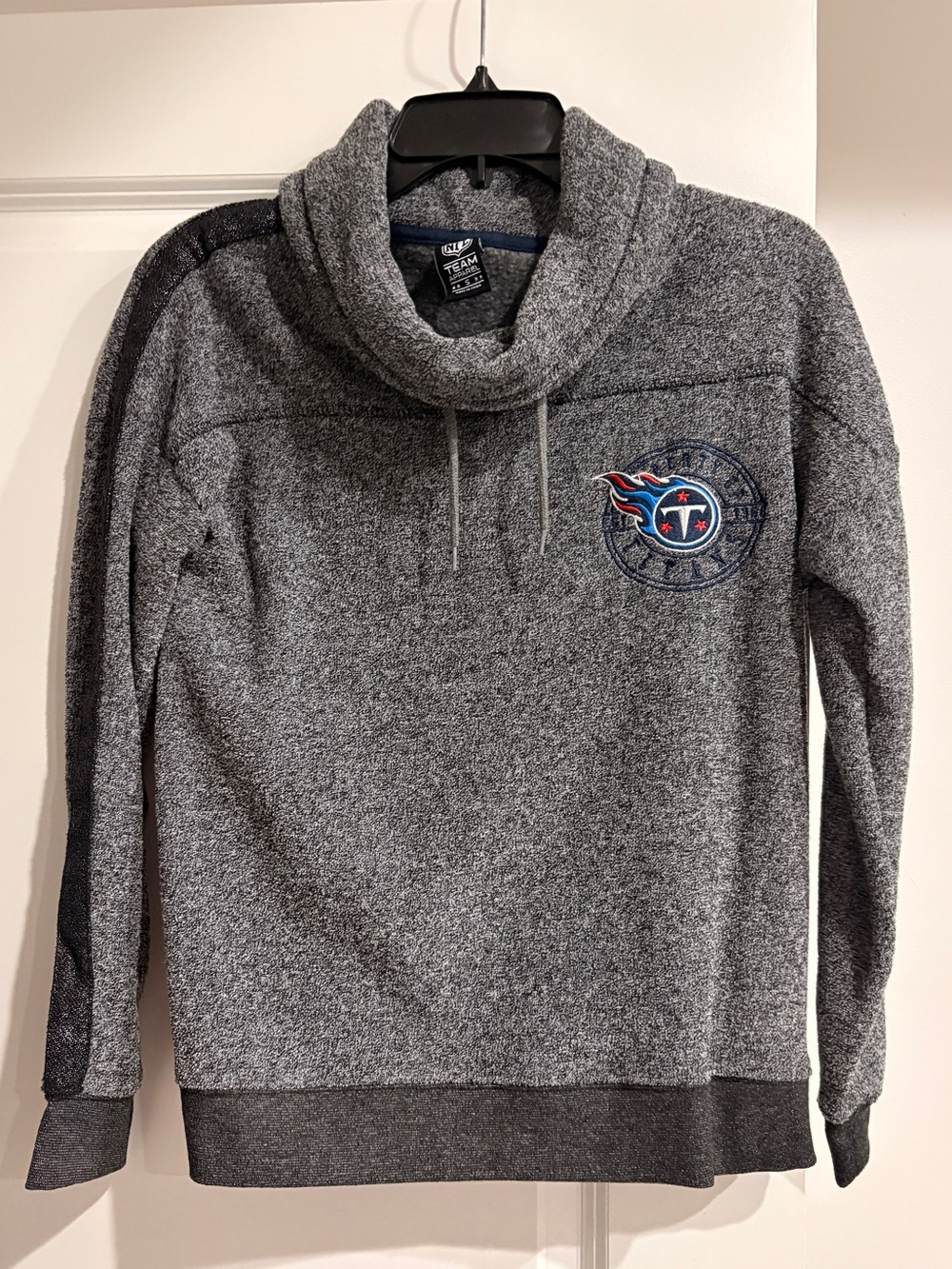 NFL Women’s Gray Cowl-Neck Tennessee Titans Pullover